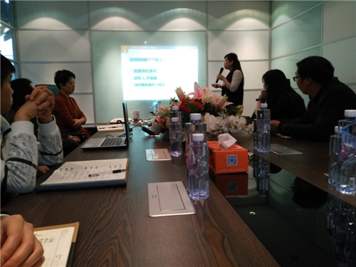 管理部经理分享学习收获-草莓视频网站下载欧迪办公家具四月员工大会