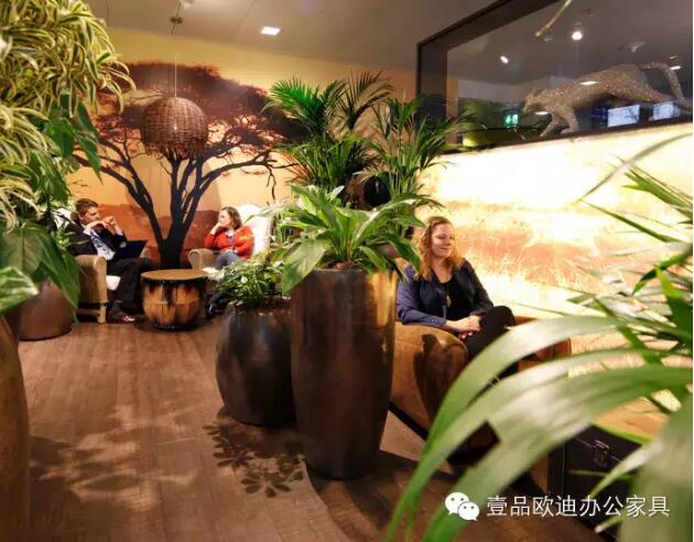 为什么办公室里一定要养植物？-草莓视频网站下载欧迪办公家具
